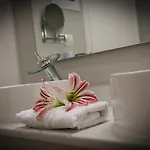 Exotica Hotell 3*