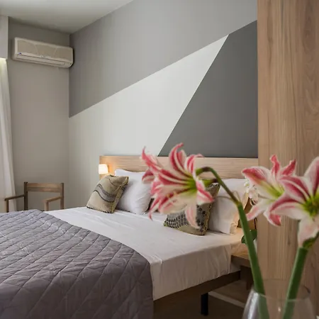 Exotica Hotel 3*